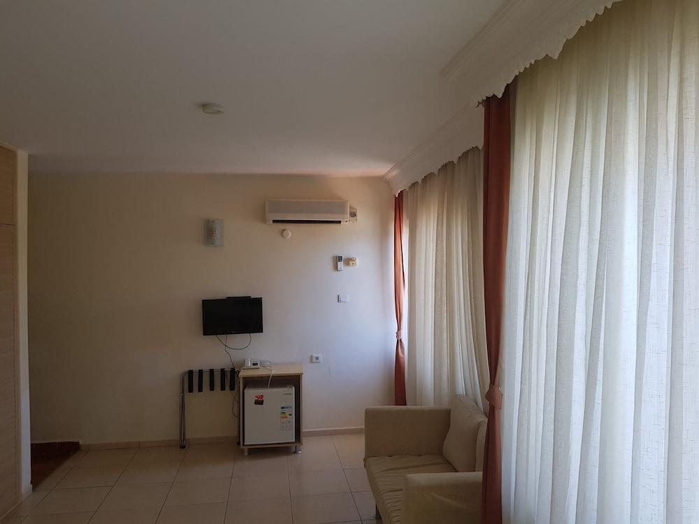 Malhun Hotel Fethiye Exterior photo